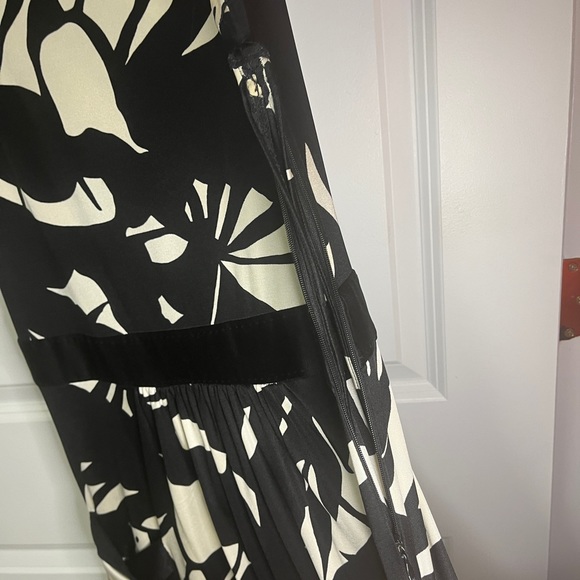 ELIE TAHARI silk Black and White Patterned Dress, good worn condition flaws pics - Picture 5 of 12